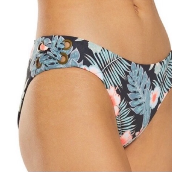 🌴🌼ROXY- BIKINI SET🌼🌴 - Picture 5 of 8